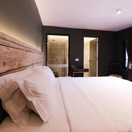 Hani I Pazarit Boutique Hotel 4*
