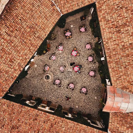 Hani I Pazarit Boutique Hotel