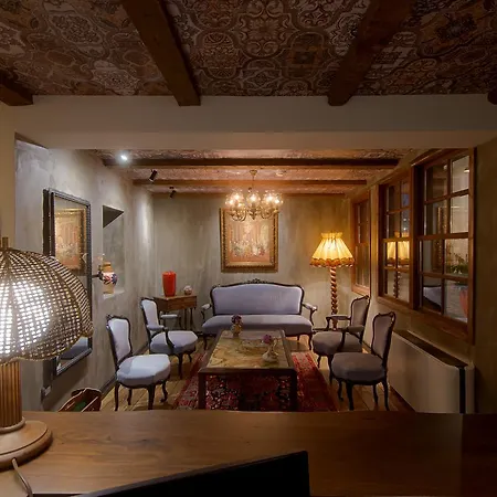 Hotel Hani I Pazarit Boutique 4*